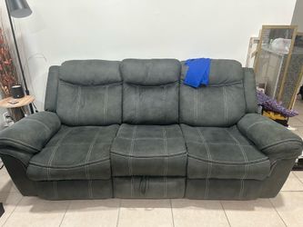 Recliner Couch Set