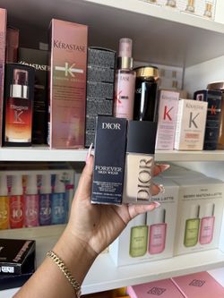 Dior Forever Skin Wear Blurring Natural Matte Foundation - 24h Ultra Wear FIRM PRICE