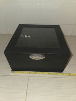 Watch case for 6 watches plus more storage