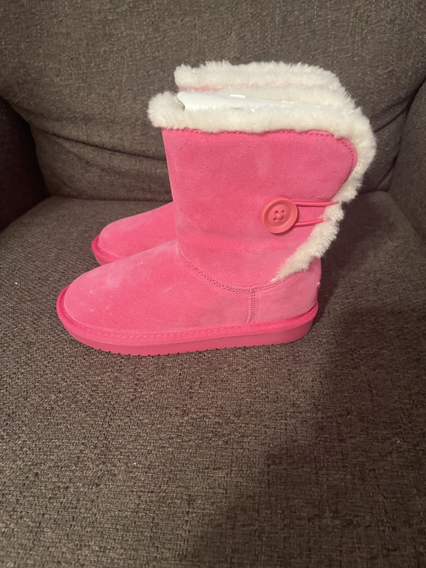 Koolaburra by Ugg-pink boots size 13