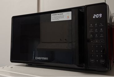 Chefman countertop microwave
