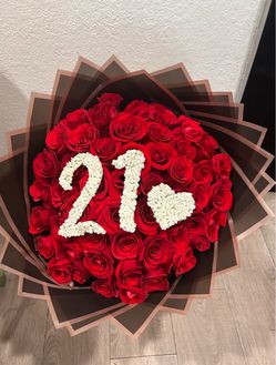 Ramos buchones/ rose bouquets