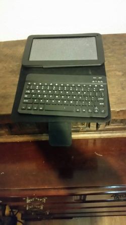 kindle fire...tablet has password lock...bluetooth screen