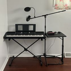 Yamaha PSR-E373 Keyboard With Stand (New)