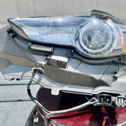 Lexus IS-Series Headlight – Driver Side (2014–2016) – New Aftermarket Replacement
