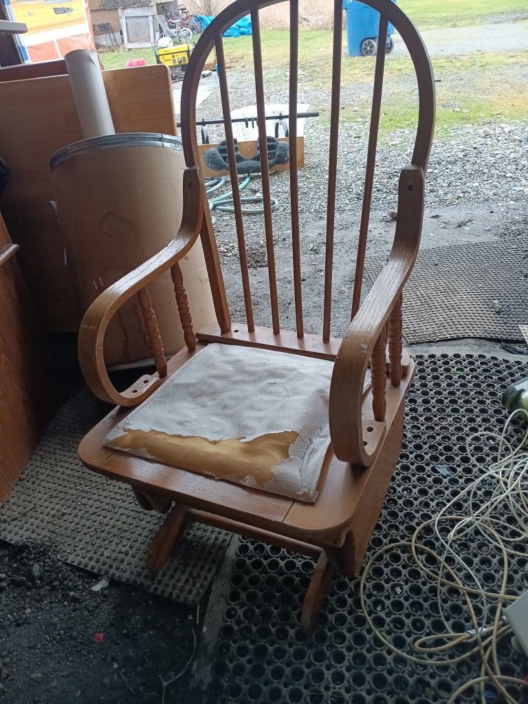 Wood Glider Rocking Chair 