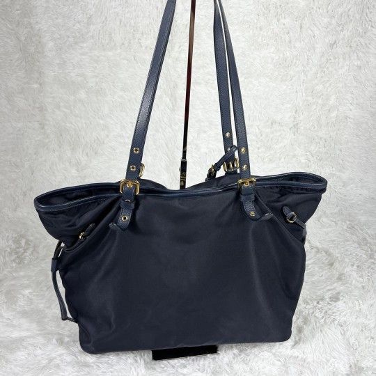 ππ«πππ Br4997 Tote Bag