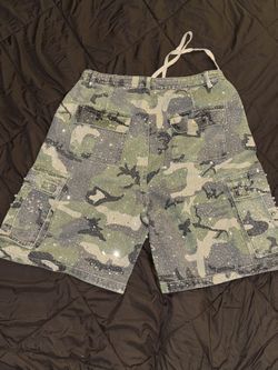 Camo Shorts (Fashion)