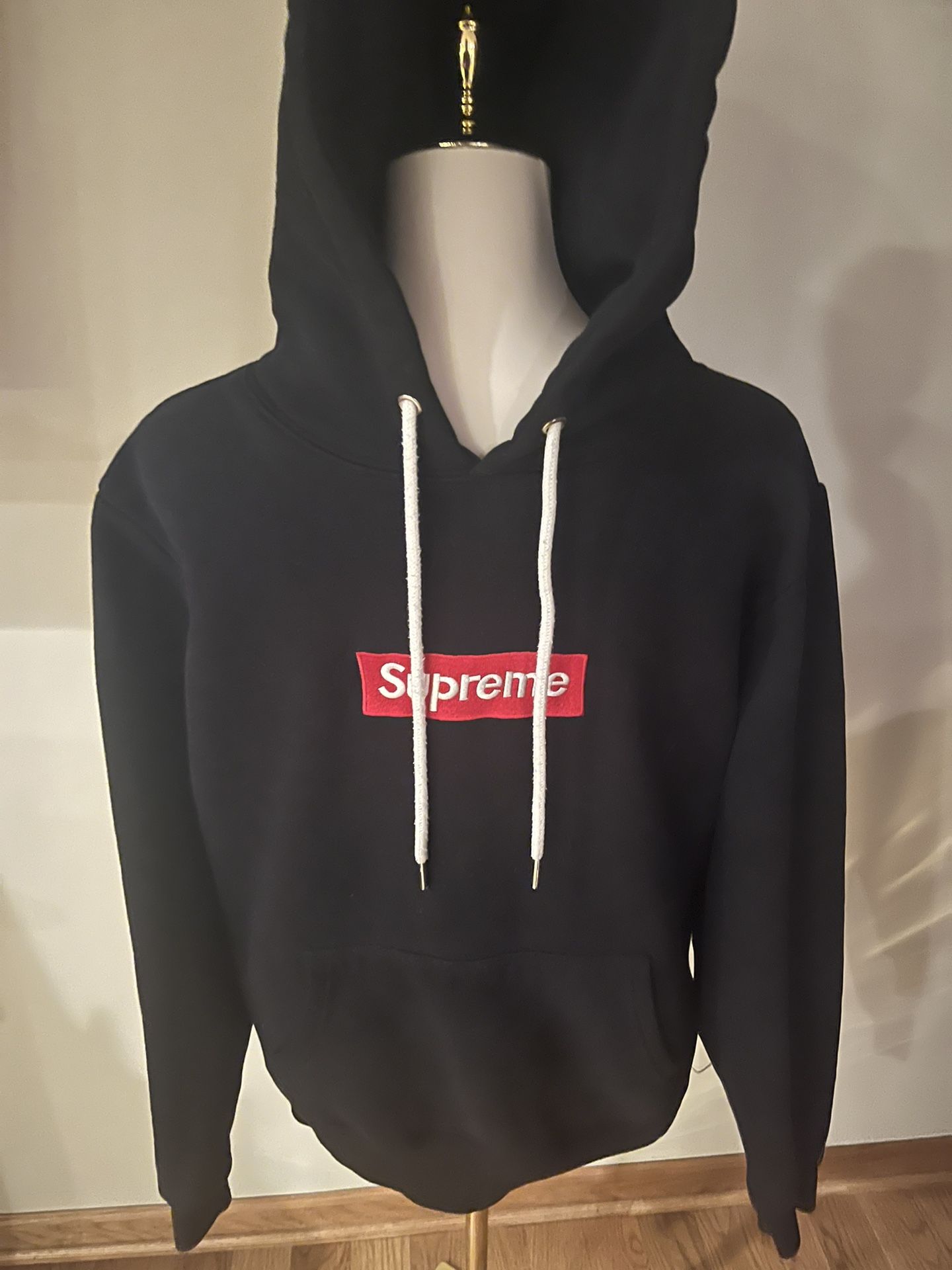 Supreme Black Hoodie - Large