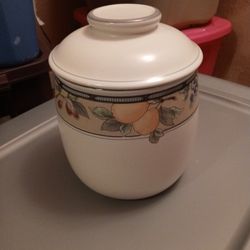 Mikasa Intaglio Garden Harvest Large Cookie Jar/Canister