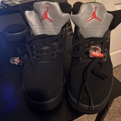 jordan 5 metallic black laces