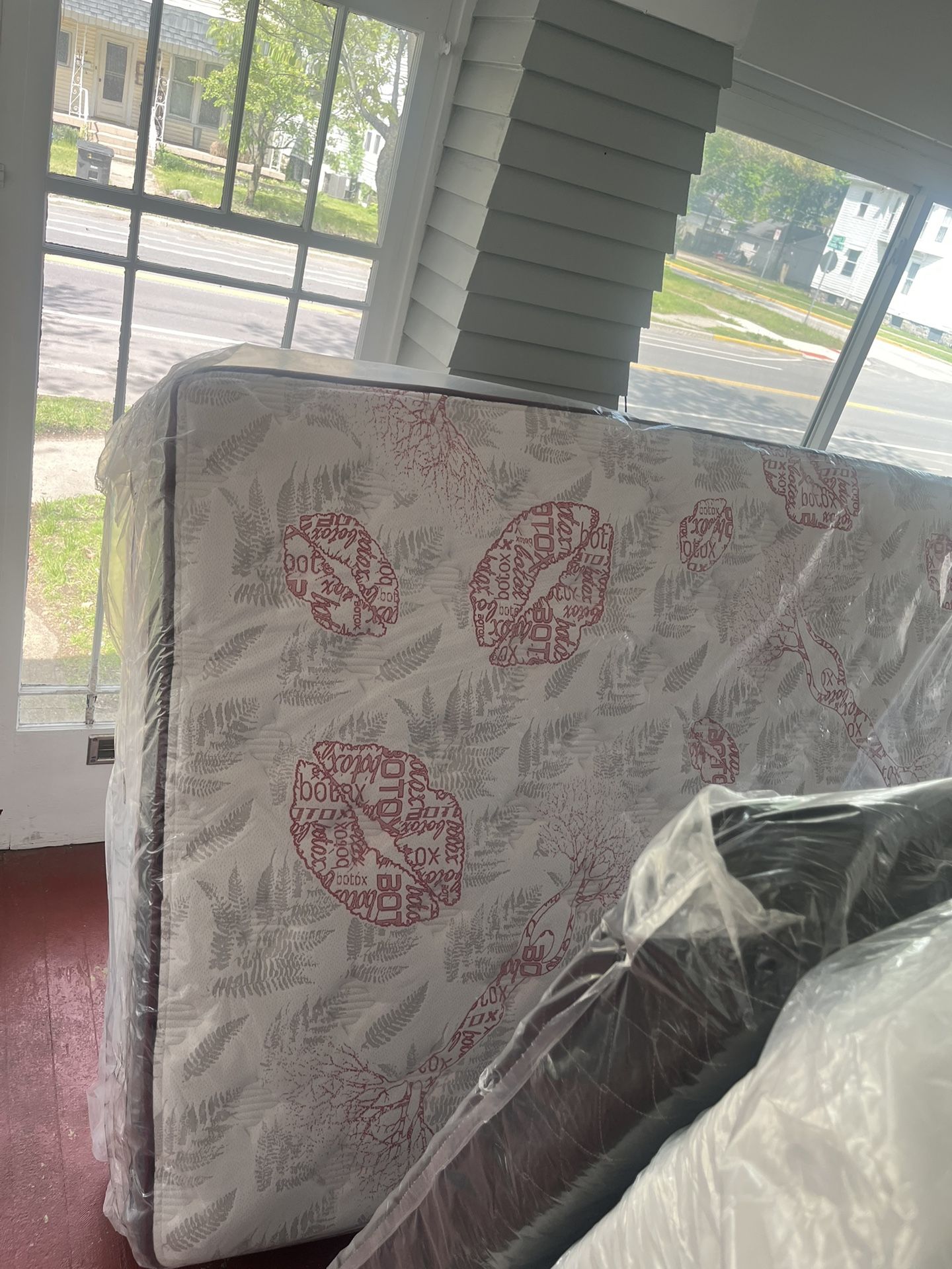 Matress Queen Size