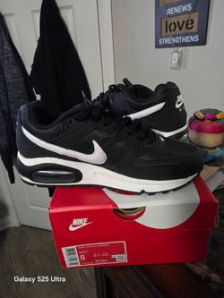 Nike Air Max Command Women's Size 8