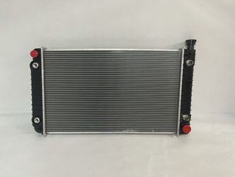 92-95 Chevy GMC C1500 C2500 K1500 K2500 Suburban aluminum Radiator