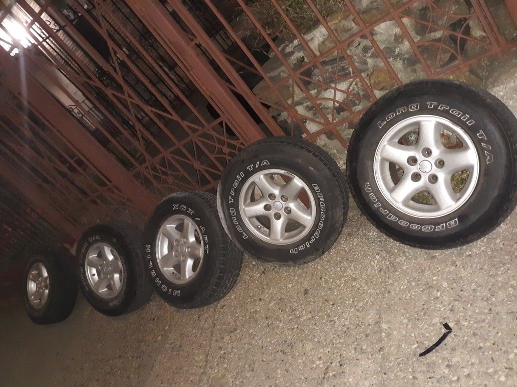 Jeep wrangler wheels and tires