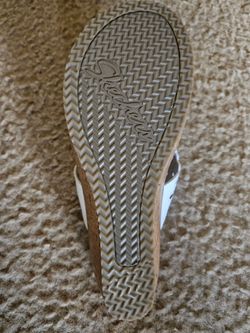 Sketchers sandals