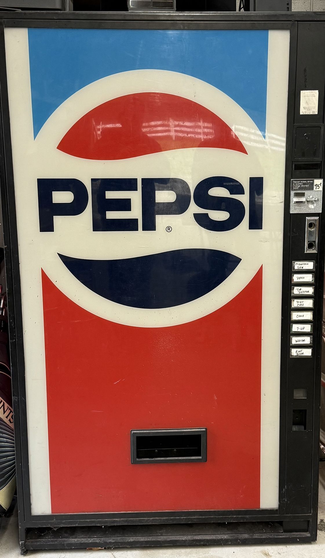 Soda Pop Vending Machine 