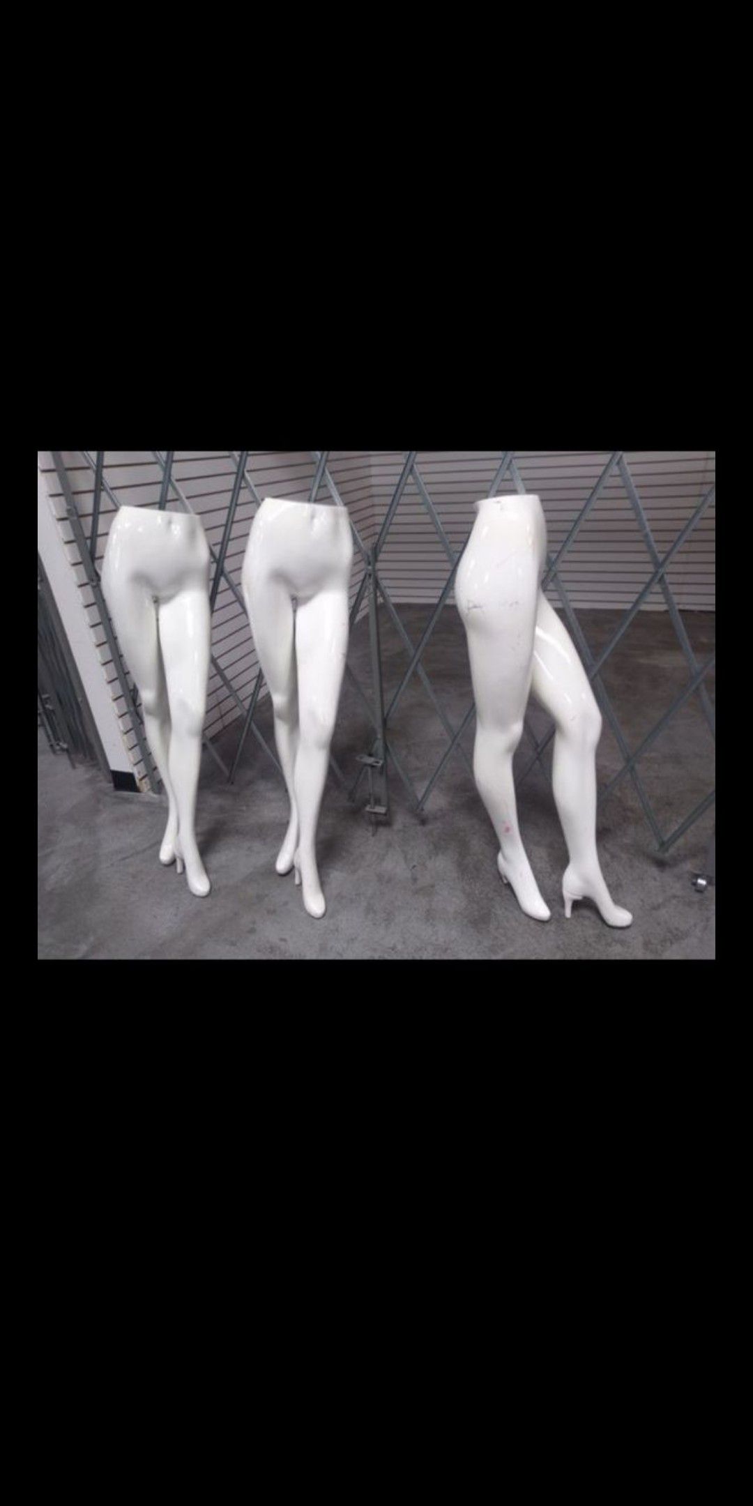 Mannequins for $30 each $30 cada una