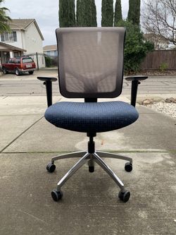 Highmark Smart Bolero Task Chair