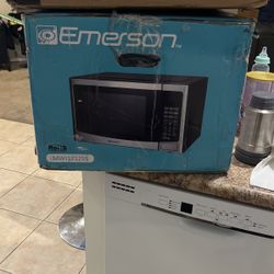 Emerson Microwave 