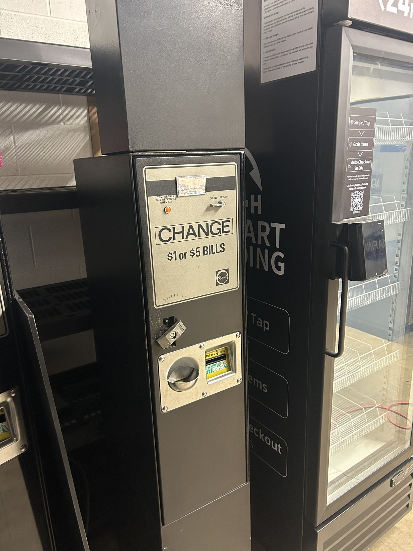ROWE BC-12 $1 & $5 BILL to COIN CHANGER MACHINE MODEL BC-12 WORKING