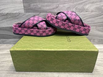 Gucci GG Crisscross Platform Sandals (A1D019447)