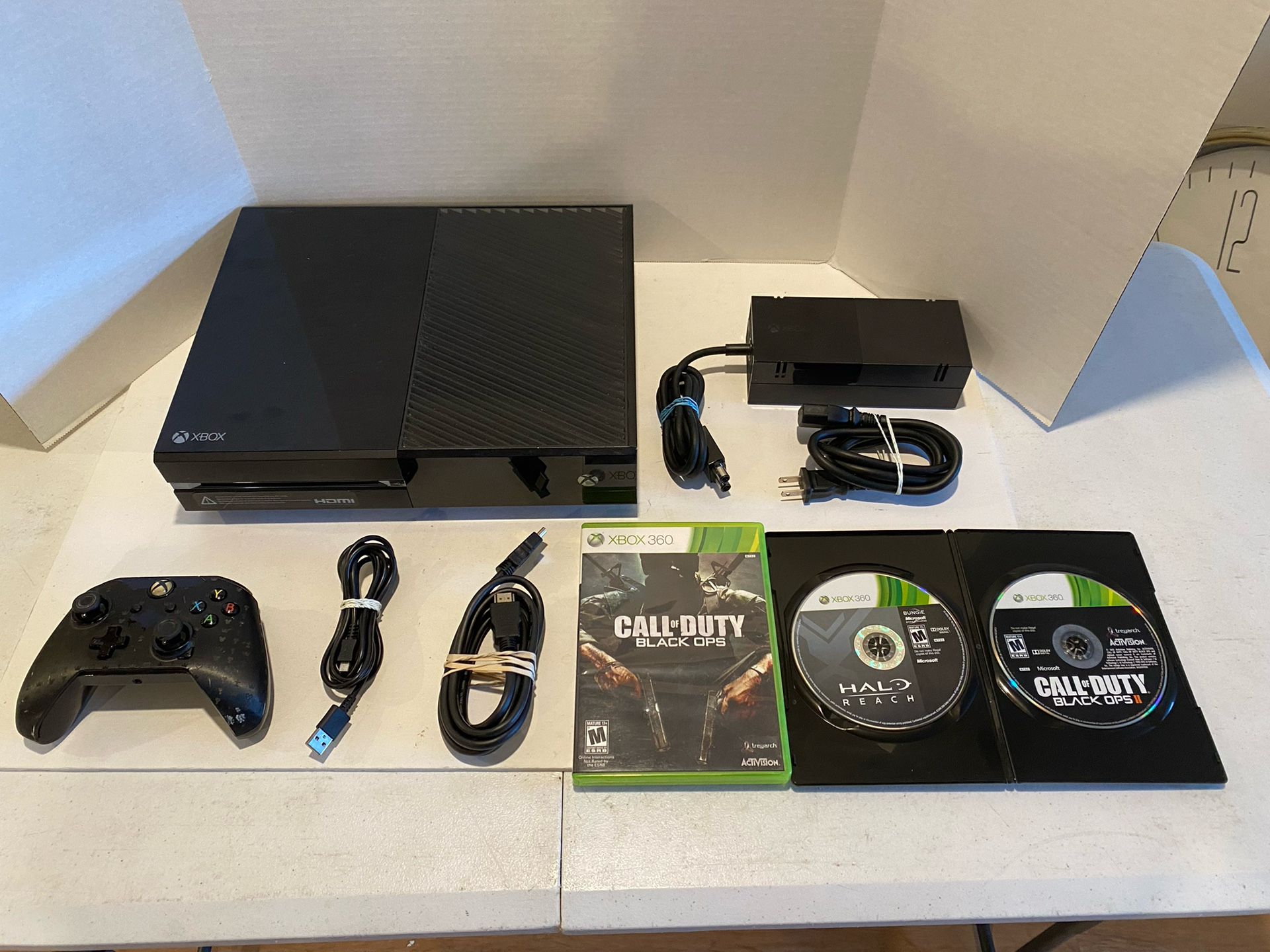 Microsoft Xbox One With Kingdom Hearts Controller And 3 Games 
