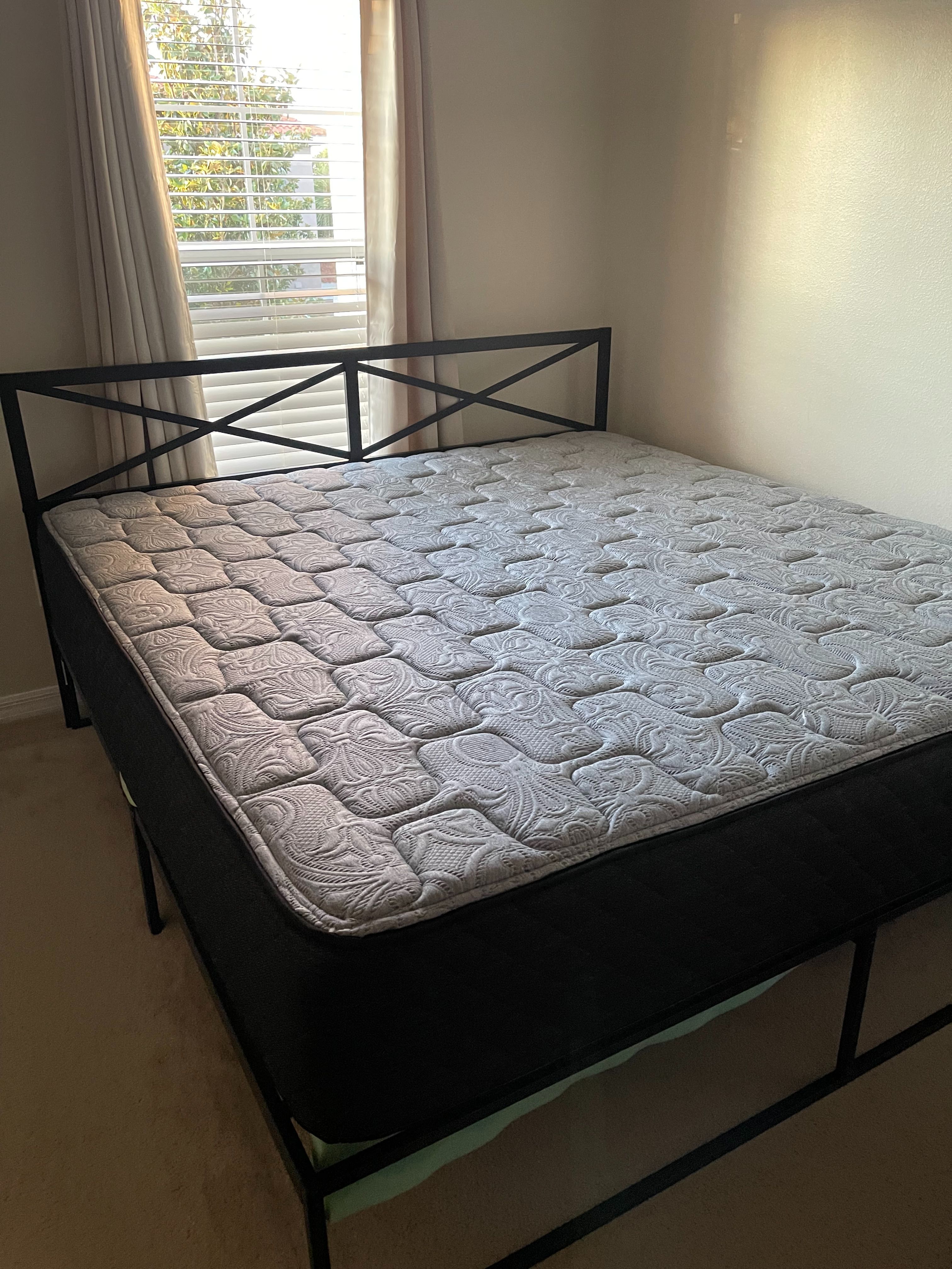 Luxury Pillowtop Mattress Sale Queen Size Set