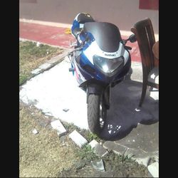 CBR 600 And 1000 ZX10 Aprilla 1000 CBR 300 R6 Gsxr Finance Available