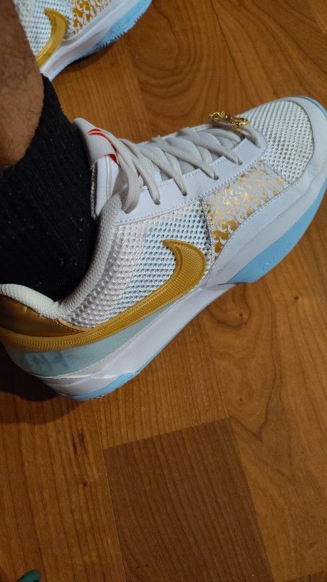 1MT Nike Shoes