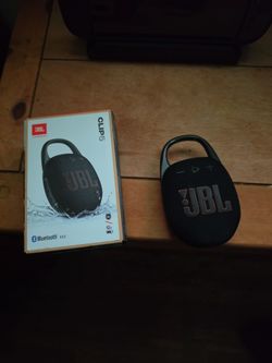 JBL Clip 5