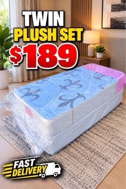 ✅BRAND NEW PLUSH SET