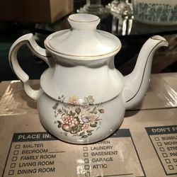 Vintage Ellgreave England Wood And Sons Teapot 