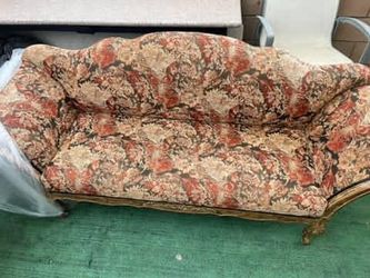 Vintage Sofa In Good Condition