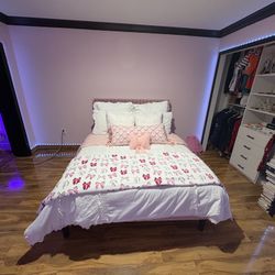 Queen size pink bed w/ mattress