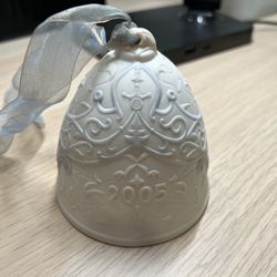 Lladro 2005 Bell