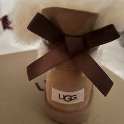 UGGS Girl 