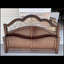 Queen Bedroom set