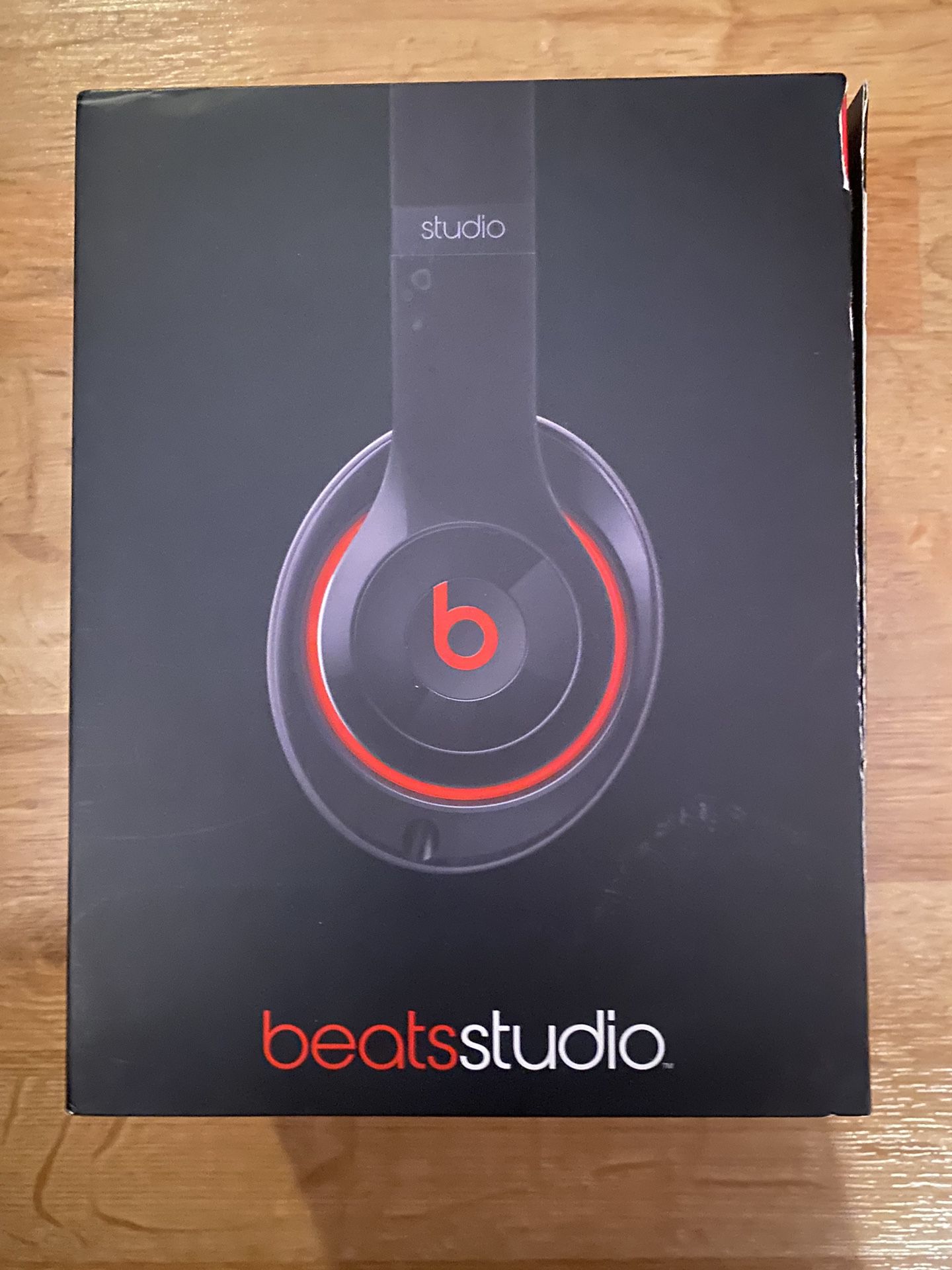 Beats by Dr. Dre Studio 2.0 Wired headphones 