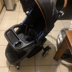 MONBEBE BABY Stroller. Brand New