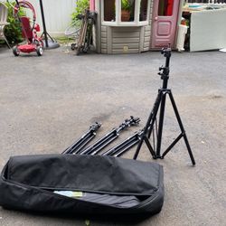 4 Light Stands 