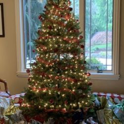 Frontgate 7ft Pre-Lit Christmas Tree w/ Rolling Storage Bag (Lights Not Working) 