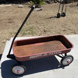 Radio flyer wagon
