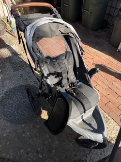 Jeep running stroller