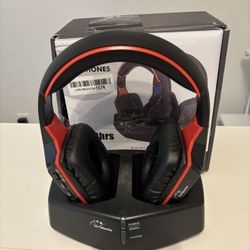 Black / Red WallarGe Wireless Headphones for TV Watching with RF Transmitter Charging Dock