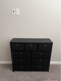 9 Drawer Dresser -