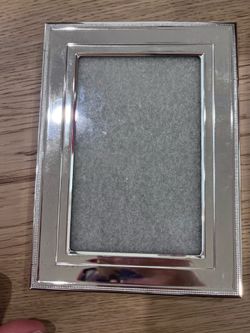 Imperfect silver 5 x 7 inches frame