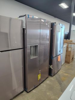 GE 27.7 cu ft Side-by-side Refrigerator with LED Light Walls, Extra Tall Dispenser and Antimicrobial Refrigerator Drawer Liners