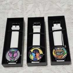 3 TAVI WATCHES WITH T-SHIRTS