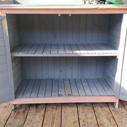 Sustainable Outdoor Potting Bench & Storage Cabinet ​🌿 Sustainable Outdoor Potting Bench & Storage Cabinet 🌿